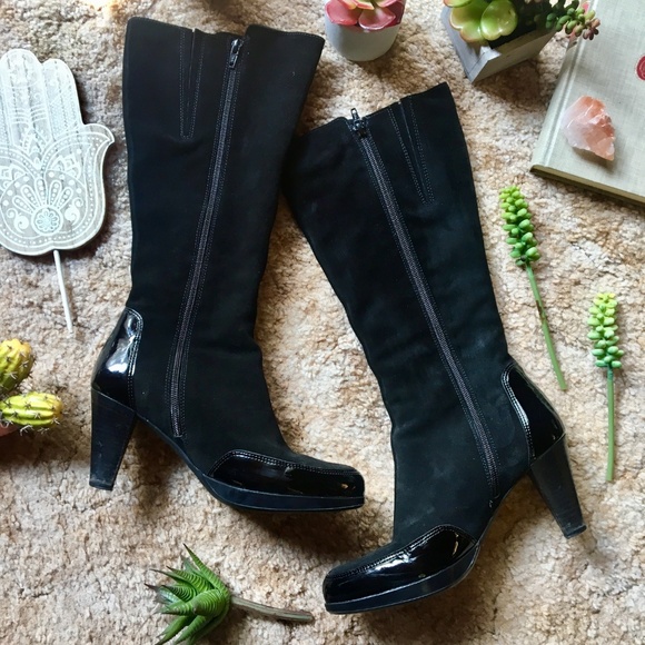 {La Canadienne} Insulated Black Tall Heeled Boots - Picture 4 of 8